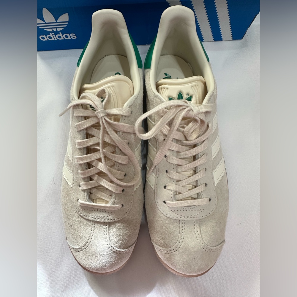 Adidas Gazelle Originals Wonder White Green Gum Sz 8 BNWT Suede - Picture 2 of 7